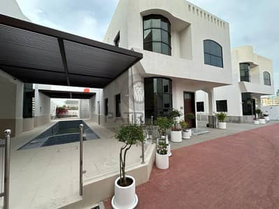 BRAND NEW MODERN 5BR MAIDS POOL GYM GATED COMPOUND JUMEIRAH 1
