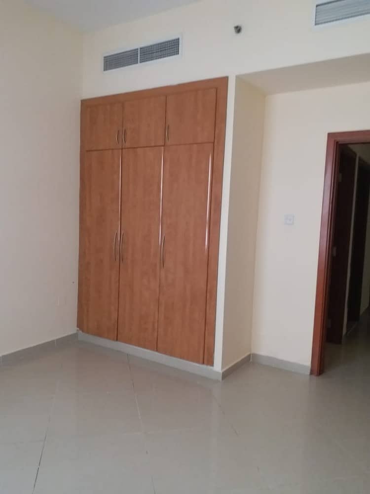 HUGE WITH HALL 1 BR APPARTMENT IN AL-BARSHA