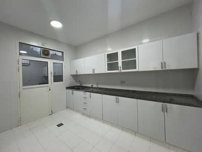 Neat and clean 2bedrooms 3 bathroom Hall 47k yearly in baniyas