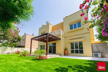 5 Bedroom Villa for Rent in The Meadows, Dubai - Type 13 I Upgraded I Full Lake Views I Vacant Now