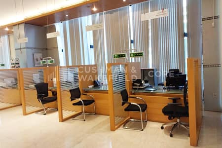 Showroom for Rent in Deira, Dubai - Available showroom | Prime location | Easy access to Dubai Metro