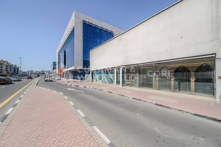 Showroom for Rent in Al Garhoud, Dubai - Vacant Showroom | Fitted | Prime Location