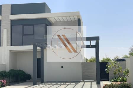 3 Bedroom Villa for Sale in DAMAC Hills, Dubai - Upgraded | Corner Unit | Single Row