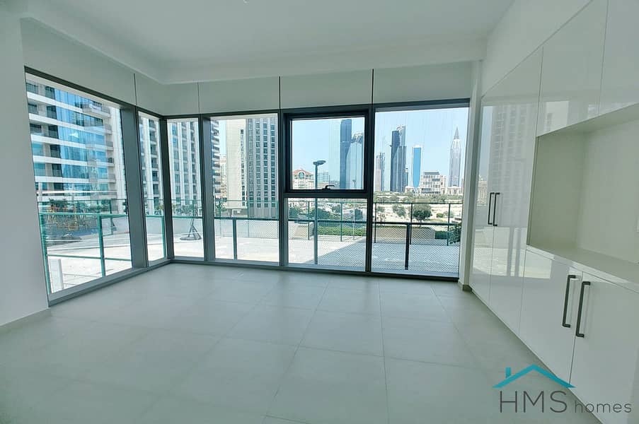 Amazing and Modern 3-bed apartment adjacent to Dubai Mall Zabeel.