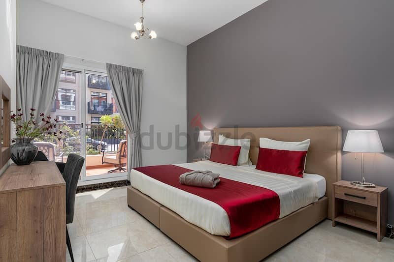 Spacious 2Bedroom /Huge Balcony/WIFI/Fully Furnished