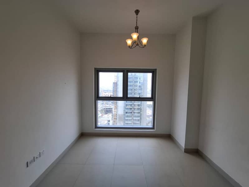 VERY CLOSE TO CIRCLE SHOPPING MALL SPACIOUS 1BHK WITHOUT BALCONY AVAILABLE ONLY FOR RENT 55K INN JVC