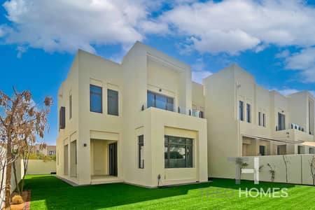 4 Bedroom Villa for Sale in Reem, Dubai - Large Plot| Beautifully Landscaped| VOT