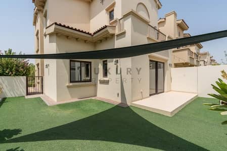 4 Bedroom Villa for Rent in Reem, Dubai - 2E Layout | Close to Park and Pool | Corner Plot