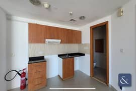 Stunning 1 Bedroom Apartment | Available