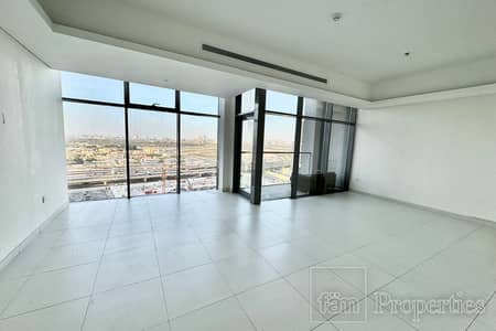 2 Bedroom Flat for Rent in Downtown Dubai, Dubai - Wide Layout Apartment plus Maid Room