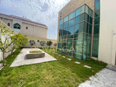 5 Bedroom Villa for Rent in Between Two Bridges (Bain Al Jessrain), Abu Dhabi - 3ded29d5-228c-4522-8c5e-a962134ae233. jpg