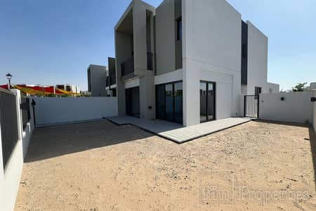 4 Bedroom Townhouse for Rent in Dubailand, Dubai - Brand new | Walking distance form pool | Corner