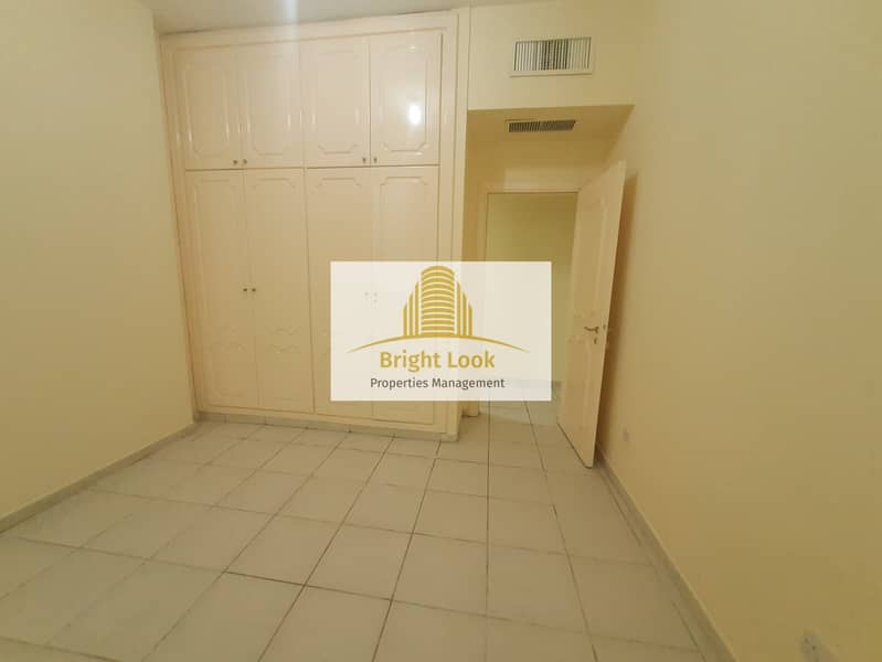 Spacious 3bhk with Wardrobe only 65k Located Al Nahyan