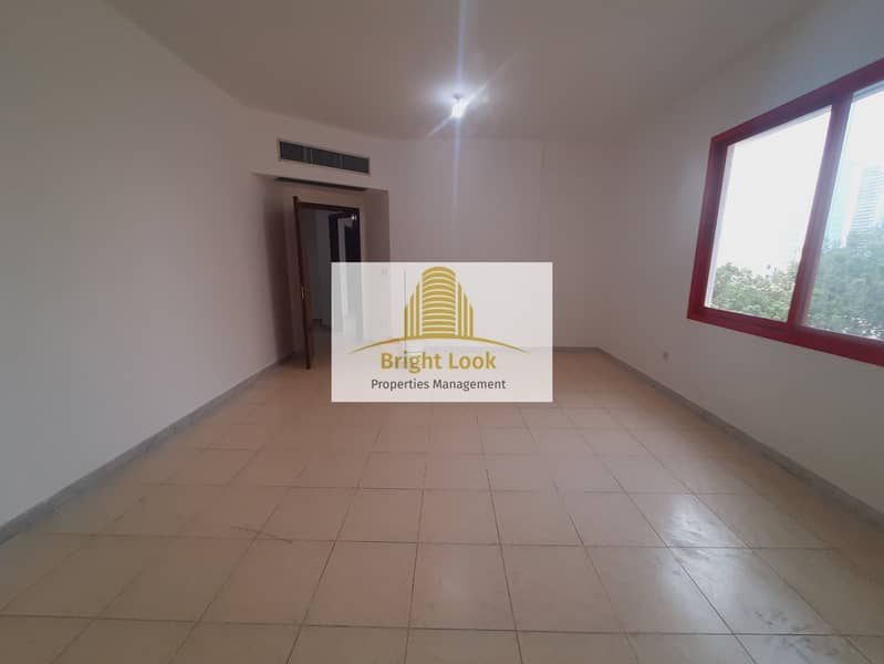 Spacious 1BHK with Balcony near Corniche Rent 55,000 yearly