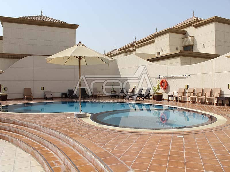 Great Deal! Splendid 3 BR Villa in Al Maqta with Facilities!