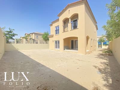 4 Bedroom Villa for Sale in Dubailand, Dubai - Under Offer - More 4 Bedrooms Available!