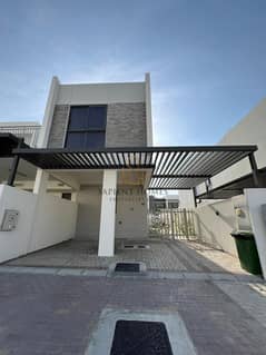 LUXURY SPACIOUS 3BEDROOMS MIDDLE CORNER UNFURNISHED FOR RENT