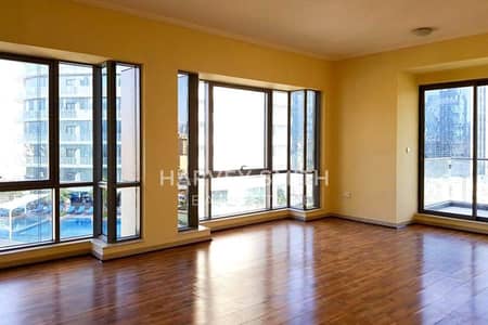 2 Bedroom Flat for Rent in Downtown Dubai, Dubai - Corner Unit | Large Layout | Appliances Included