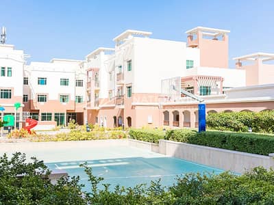 2 Bedroom Flat for Sale in Al Ghadeer, Abu Dhabi - Well Maintained 2BR|Amazing Community| Prime Area