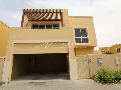 4 Bedroom Townhouse for Sale in Al Raha Gardens, Abu Dhabi - Cozy 4BR|Spacious Layout|Rented|Arabesque Design