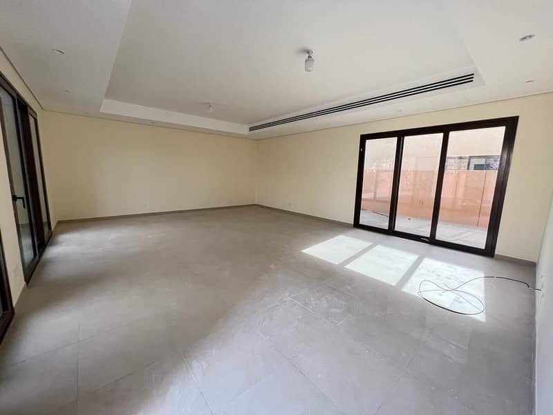 Corner 5BR Villa For Sale Phase 3 Al Zahia