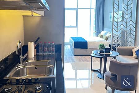 Studio for Rent in Business Bay, Dubai - Canal View | Furnished | Modern | Best View