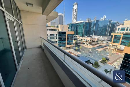 Studio for Rent in Business Bay, Dubai - Prime Location | Vacant Apt | Burj Views
