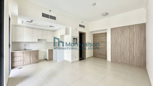 Studio for Rent in Mirdif, Dubai - Huge Balcony | New Building | Vacant | Spacious