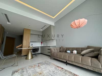 1 Bedroom Flat for Rent in Business Bay, Dubai - Burj Khalifa Views | Luxury Amenities | Vacant