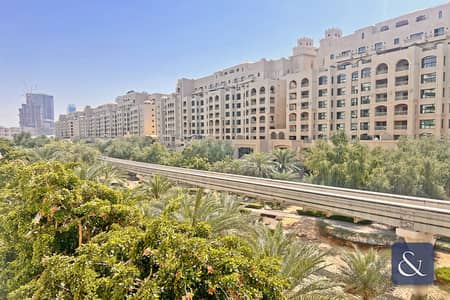 2 Bedroom Flat for Rent in Palm Jumeirah, Dubai - Immaculate Apt I Unfurnished I Upgraded