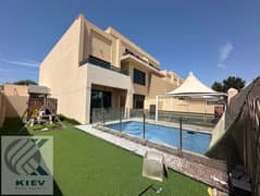 private pool | modern villa | backyard | 6 masters