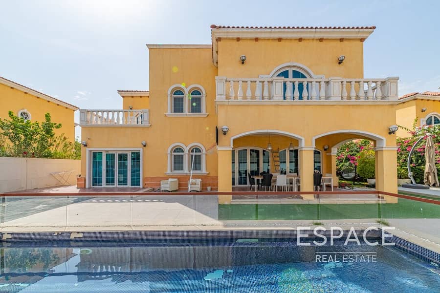 Upgraded 5 BR | Large Plot | Private Pool