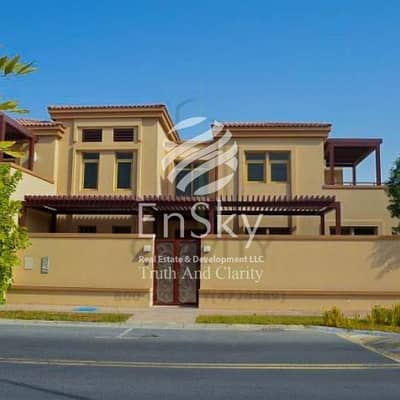 Upgraded 5BD Villa with Pool Upgraded 5BD Villa with Pool