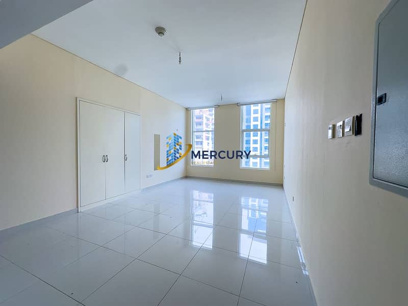 7 businessbay-studio-0555800213-rent-00012. jpg