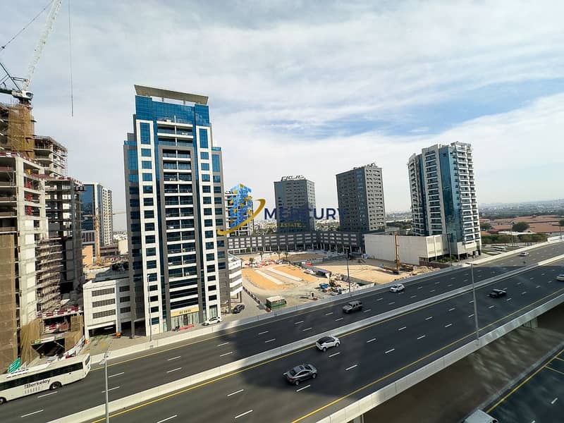 15 businessbay-studio-0555800213-rent-00014. jpg