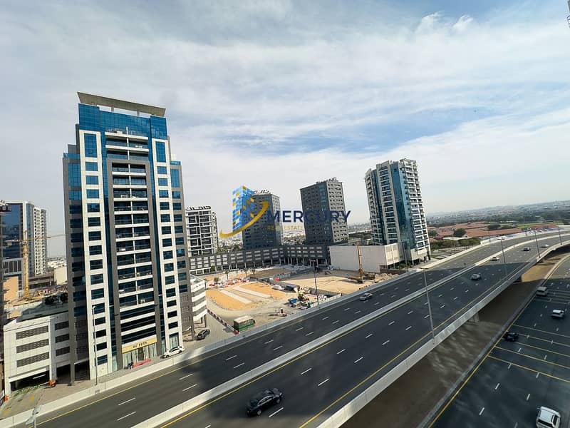 16 businessbay-studio-0555800213-rent-00015. jpg