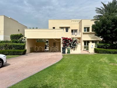 5 Bedroom Villa for Rent in The Meadows, Dubai - FULLY UPGRADED | 5BR + MAIDS | FULL LAKEFRONT VIEW