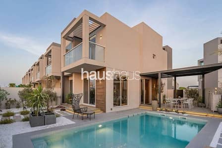 4 Bedroom Townhouse for Sale in Jumeirah Park, Dubai - Large Corner Plot | Vacant on Transfer | Must See