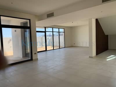 Single Row Villa in West Yas 5 bedroom villa Single Row Villa in West Yas 5 bedroom villa