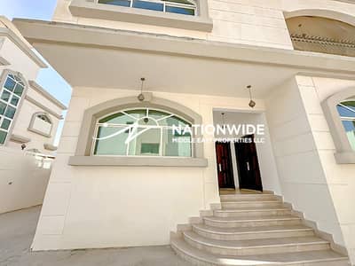 5 Bedroom Villa for Rent in Shakhbout City, Abu Dhabi - Vacant| Cozy 5BR+M|Prime Area|Peaceful Lifestyle