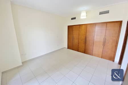 1 Bedroom Flat for Sale in Downtown Dubai, Dubai - Large One Bedroom | Rented | 2 Bathroom