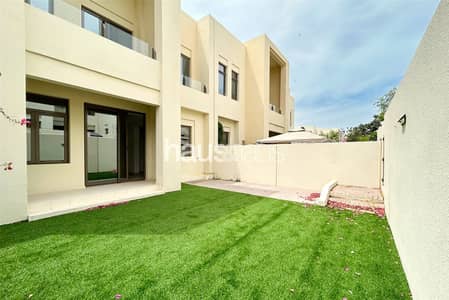 3 Bedroom Villa for Rent in Reem, Dubai - Fully Upgraded | Great Location | Flexible cheqs