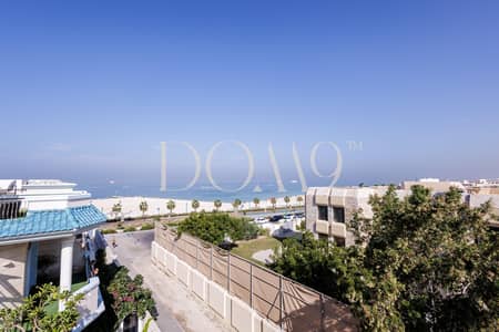 5 Bedroom Villa for Rent in Umm Suqeim, Dubai - Villa on the beach / Private Pool / Roof terrace