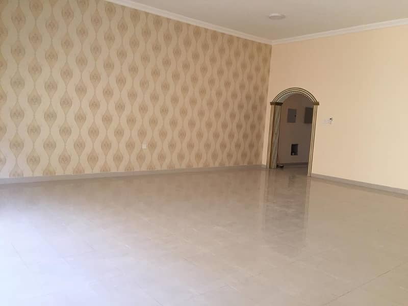 Local Owner 4 Bed Room Villa On Main Road In Jurf Near China Mall