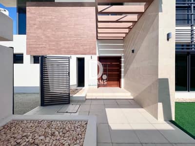 4 Bedroom Villa for Rent in Yas Island, Abu Dhabi - Single Row 4 BR Villa with Landscaped Garden