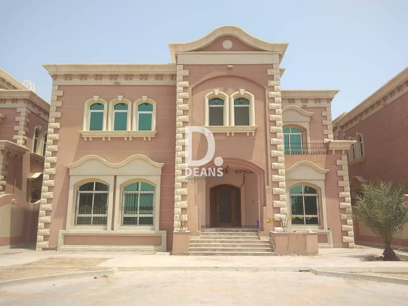 Amazing 6BR Villa with maid room driver room