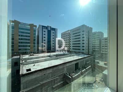 2 Bedroom Flat for Rent in Mussafah, Abu Dhabi - Luxury 2 bathrooms & Closed kitchen available for rent