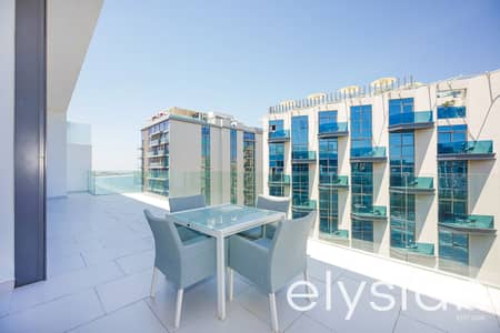 2 Bedroom Flat for Rent in Palm Jumeirah, Dubai - Top Floor I West Beach Access I Junior PH
