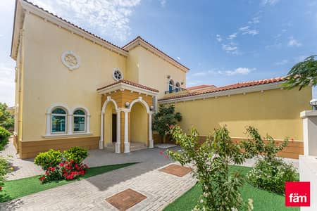 3 Bedroom Villa for Rent in Jumeirah Park, Dubai - Enjoy your cooled private pool |Available now