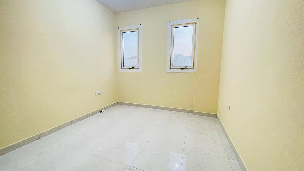 شقة في مدينة محمد بن زايد 1 غرفة 2600 درهم - 7290603